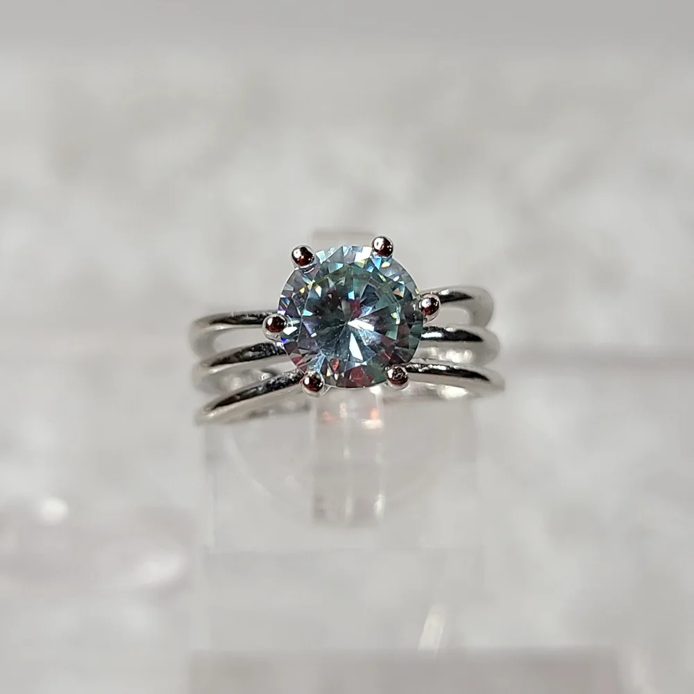 Moissanite 2 Carat Illusion Triple Band